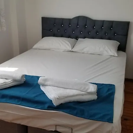 Apartmán Huge Evleri 2 *