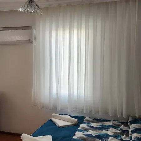 Apartmán Huge Evleri 2 *