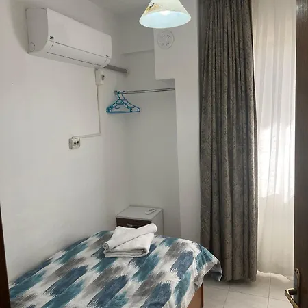 Apartment Huge Evleri 2 *