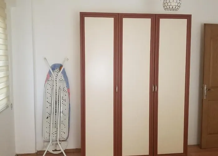 Huge Evleri 2 Appartement