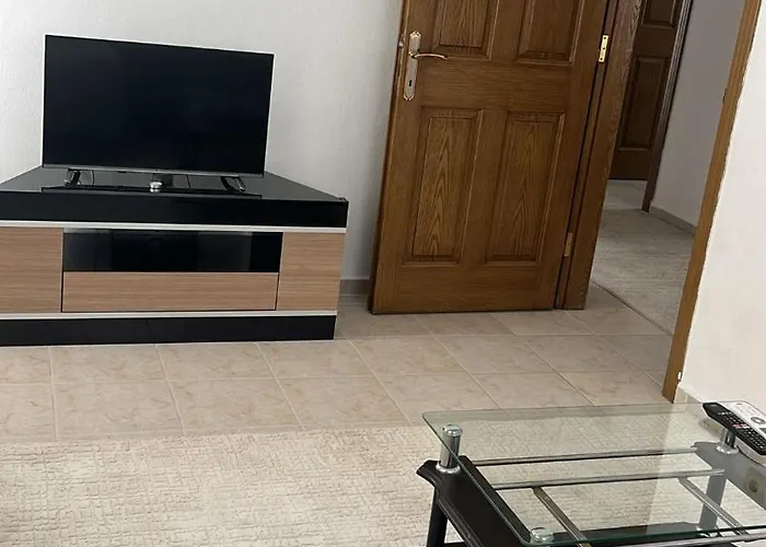 Huge Evleri 2 Appartement