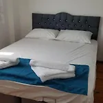 Apartment Huge Evleri 2 *