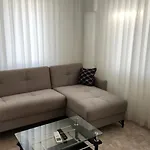 Huge Evleri 2 Apartment