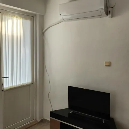 Huge Evleri 2 דירה *